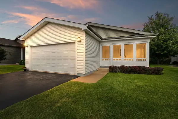 1403 Equestrian Drive, Grayslake, IL 60030