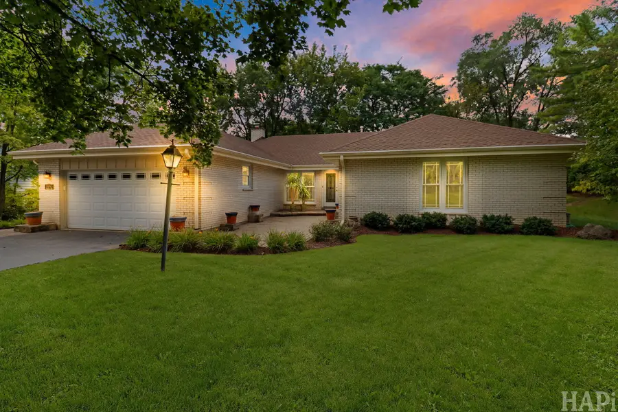 994 Commonwealth Court, Barrington, IL 60010 - #2