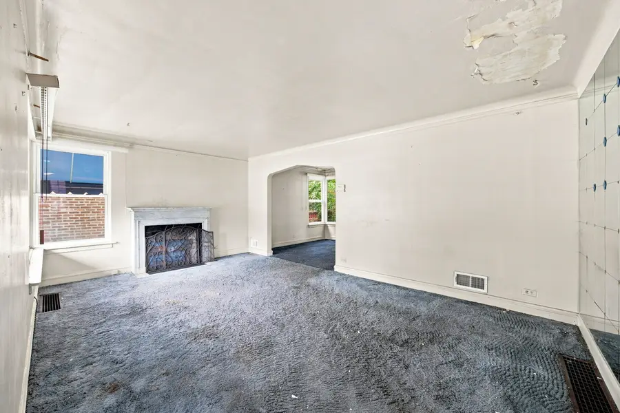9310 S Vanderpoel Avenue, Chicago, IL 60643 - #2