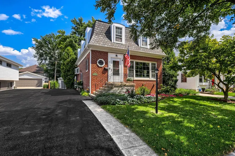 693 S Spring Road, Elmhurst, IL 60126 - #2