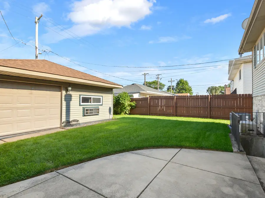 10633 S Whipple Street, Chicago, IL 60655 - #3