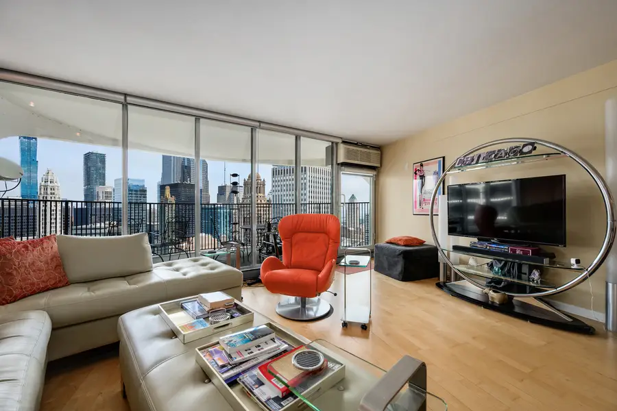 300 N State Street #4709, Chicago, IL 60654 - #3