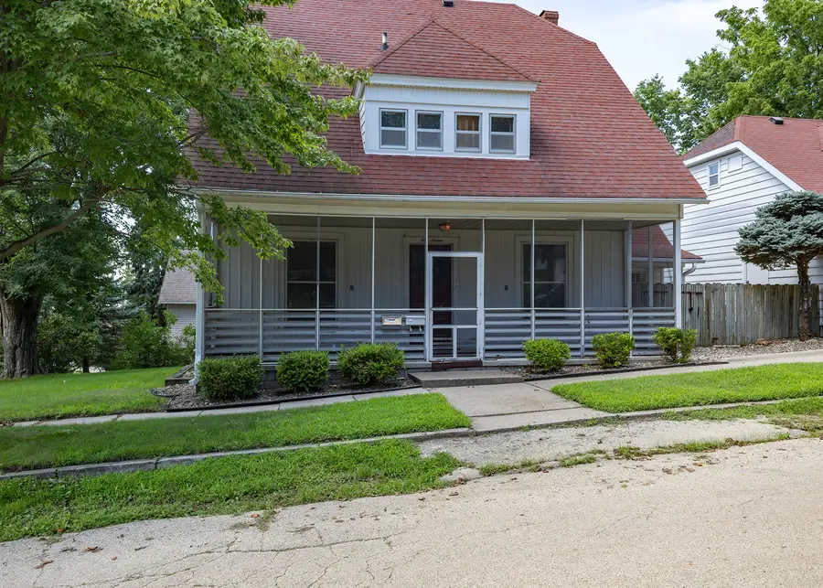 916 7th Street, Fulton, IL 61252 - #3
