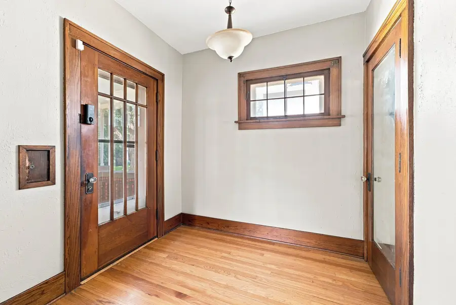 2325 Western Avenue, Davenport, IA 52803 - #3