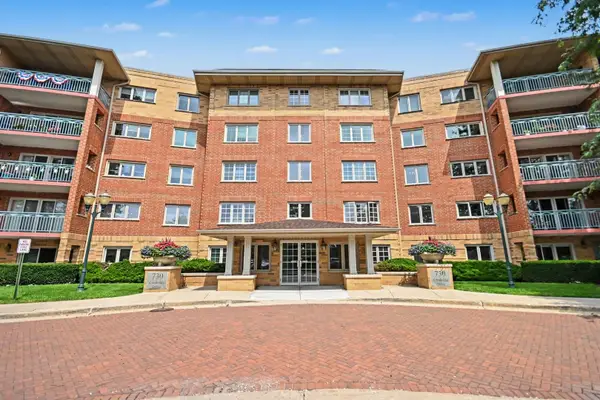 730 Creekside Drive #304, Mount Prospect, IL 60056
