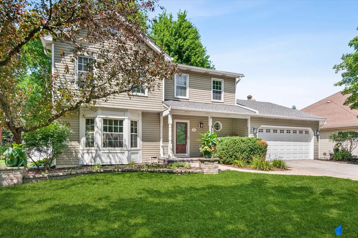 1527 Abbotsford Drive, Naperville, IL 60563 - #1