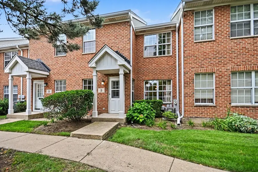 3 4 Seasons Court, Elmhurst, IL 60126 - #2