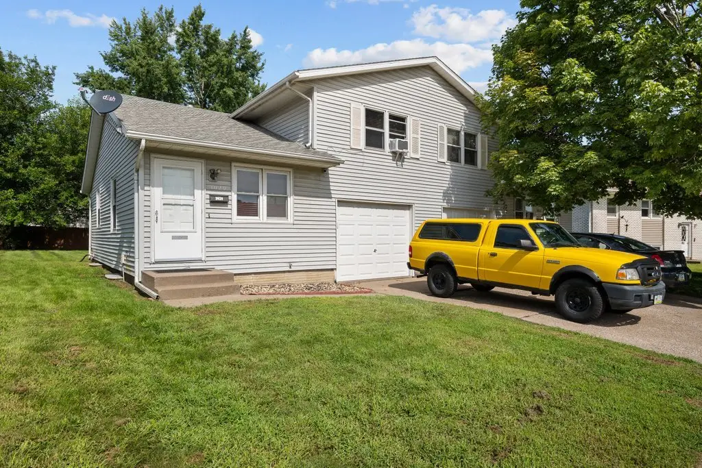 3020 N Michigan Avenue, Davenport, IA 52804 - #1