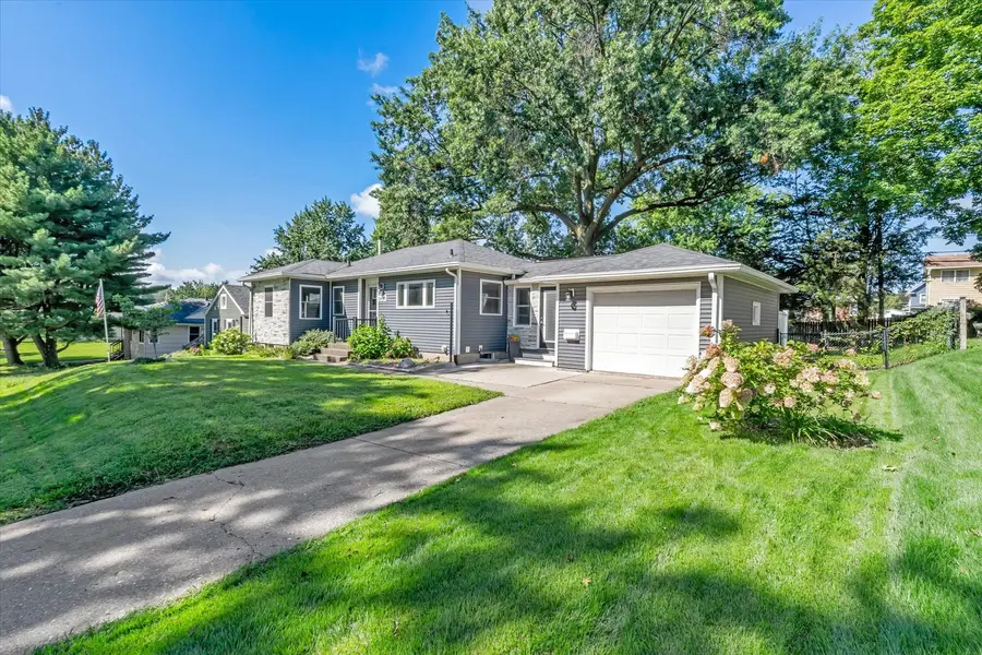 2420 Madison Street, Davenport, IA 52804 - #2