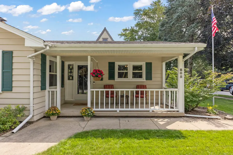 805 Walnut Avenue, Saint Charles, IL 60174 - #3