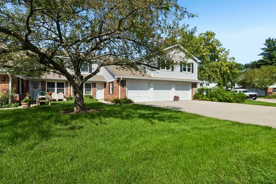 45 Willow Circle, Cary, IL 60013 - #2