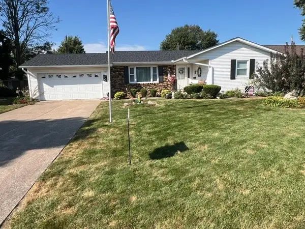 356 W Meadow Lane, Walcott, IA 52773