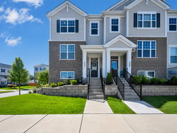 311 Timberleaf Circle, Roselle, IL 60172