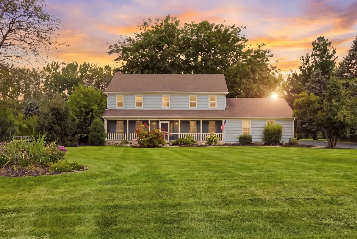 7N660 Cloverfield Circle, Saint Charles, IL 60175 - #1