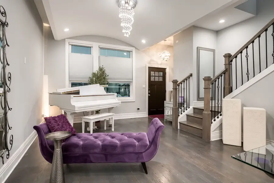 4603 S Calumet Avenue, Chicago, IL 60653 - #2