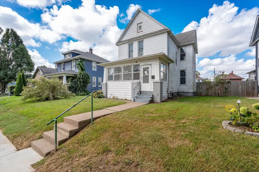 1435 10th Street, Moline, IL 61265 - #2