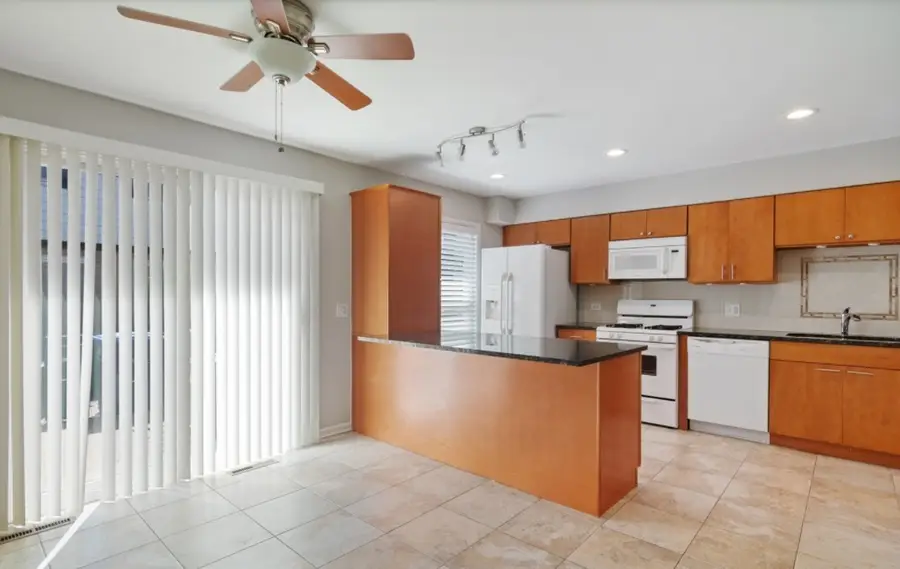 901 Waukegan Road #B, Deerfield, IL 60015 - #2