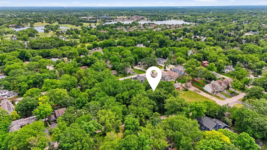24011 N Valley Road, Lake Zurich, IL 60047 - #3
