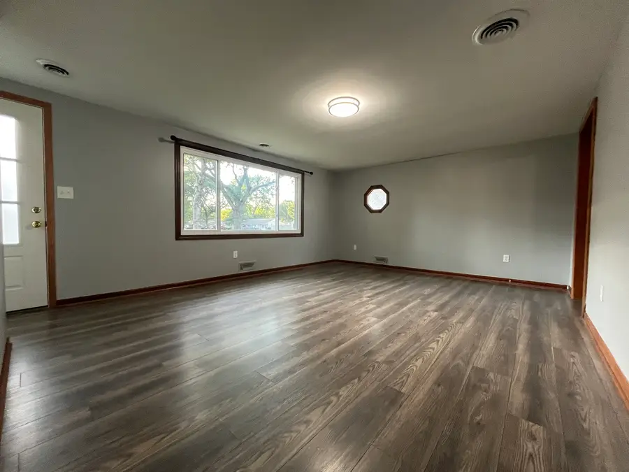 923 Hammond Avenue, Aurora, IL 60506 - #2