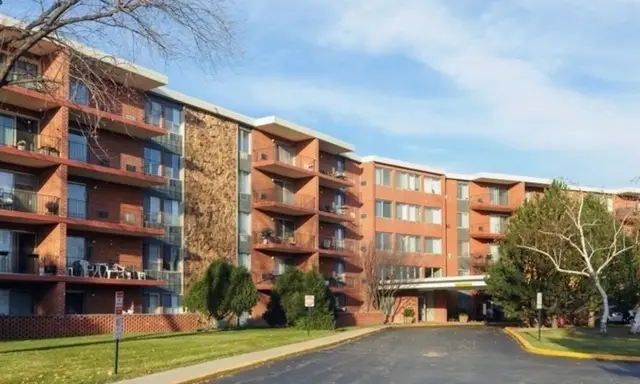 16 E Old Willow Road #209S, Prospect Heights, IL 60070 - #1