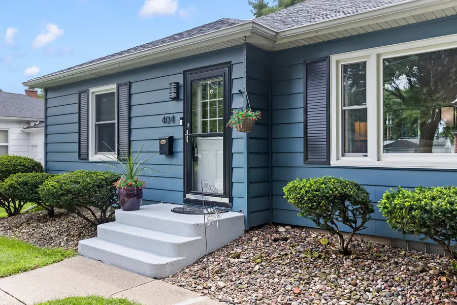 404 24th Avenue, East Moline, IL 61244 - #2