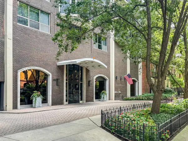 1515 N Astor Street #18B, Chicago, IL 60610