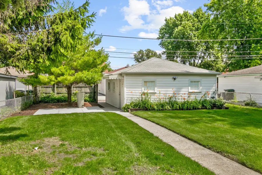 9516 Jackson Avenue, Brookfield, IL 60513 - #3