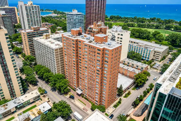 2909 N Sheridan Road #1703, Chicago, IL 60657