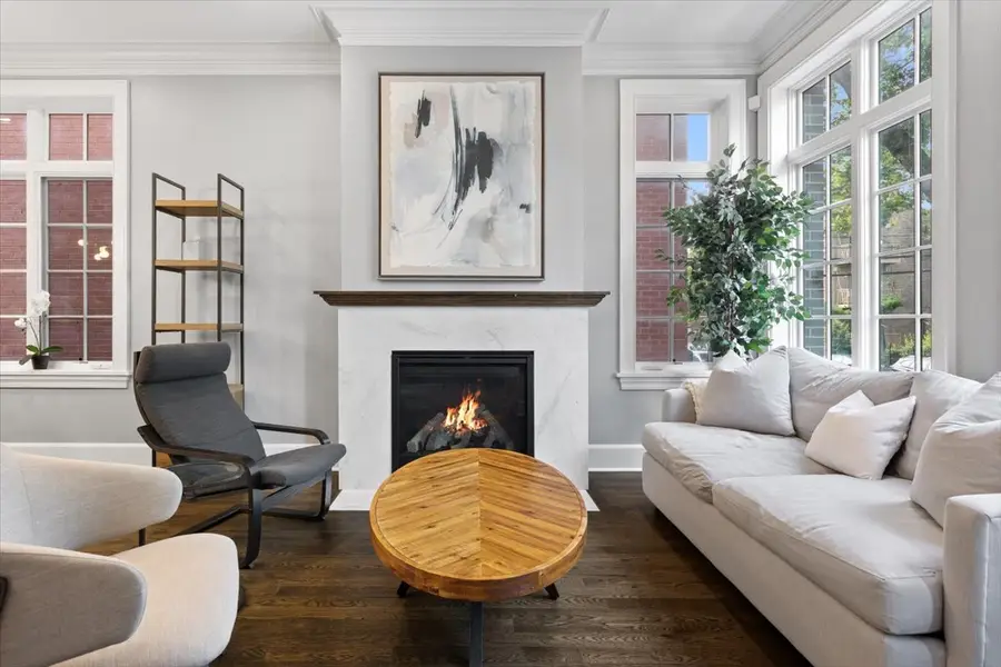 3619 N Hermitage Avenue, Chicago, IL 60613 - #2