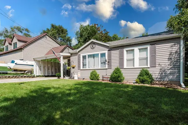 109 Hilldale Road, Fox Lake, IL 60020