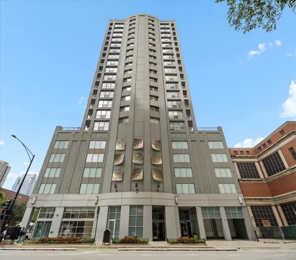 600 N Dearborn Street #1912, Chicago, IL 60654