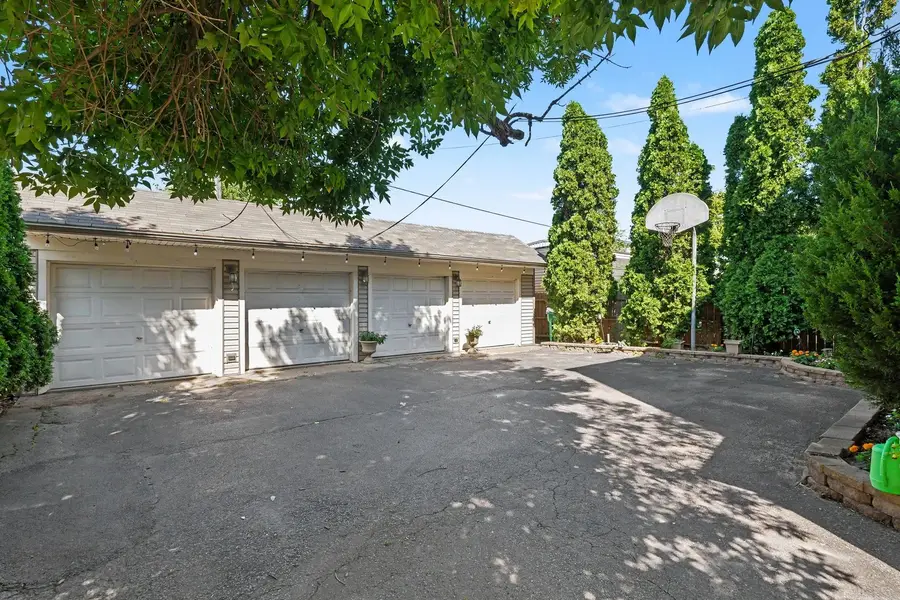 211 Casseday Avenue, Joliet, IL 60432 - #3