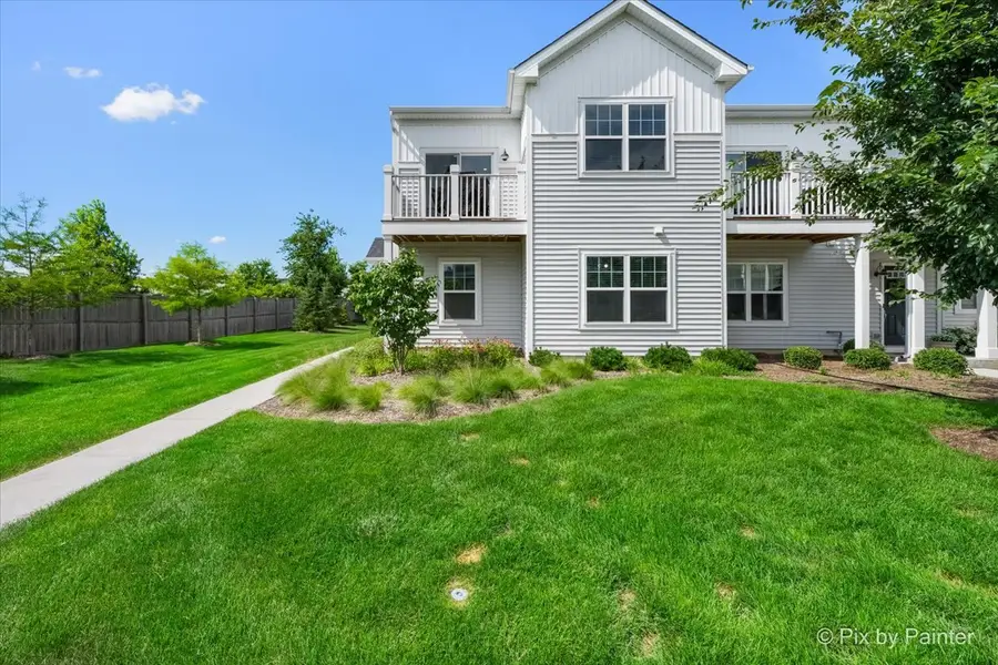 466 Comstock Road, South Elgin, IL 60177 - #3