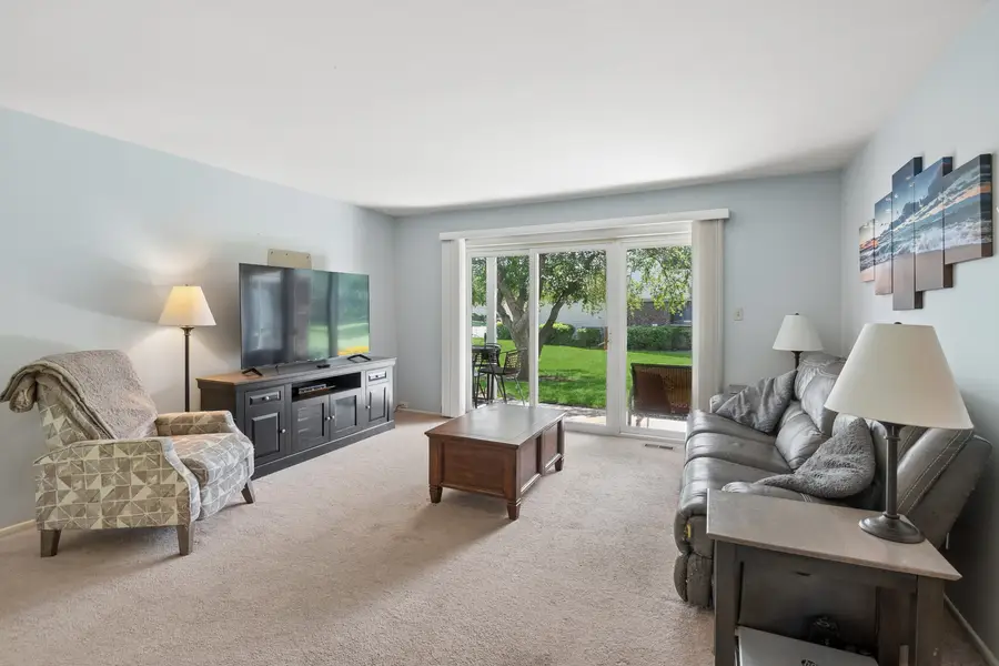 1391 Stratford Drive #1391, Gurnee, IL 60031 - #3