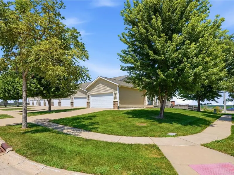 5906 Alec Avenue, Davenport, IA 52804 - #2