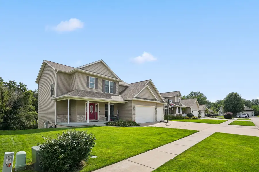 8 Buffalo Court, Le Claire, IA 52753 - #3