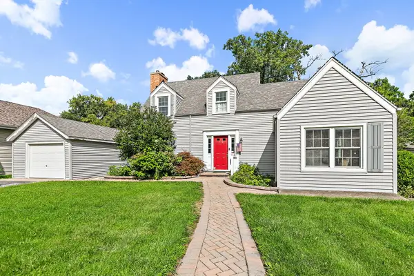 369 N Walnut Street, Elmhurst, IL 60126