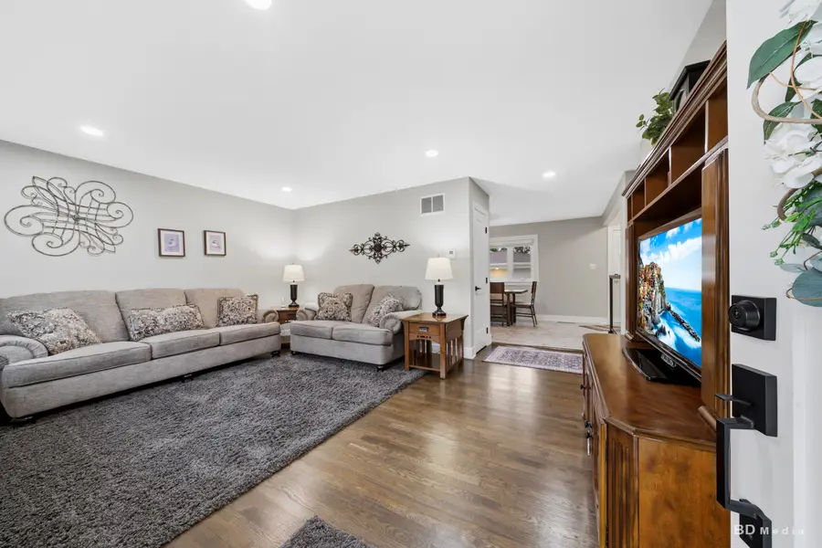 5806 Rob Roy Drive, Oak Forest, IL 60452 - #3