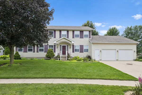 911 Pleasant Hill Drive, De Witt, IA 52742