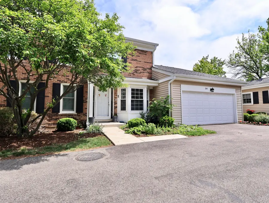 38 The Court Of Greenway, Northbrook, IL 60062 - #2