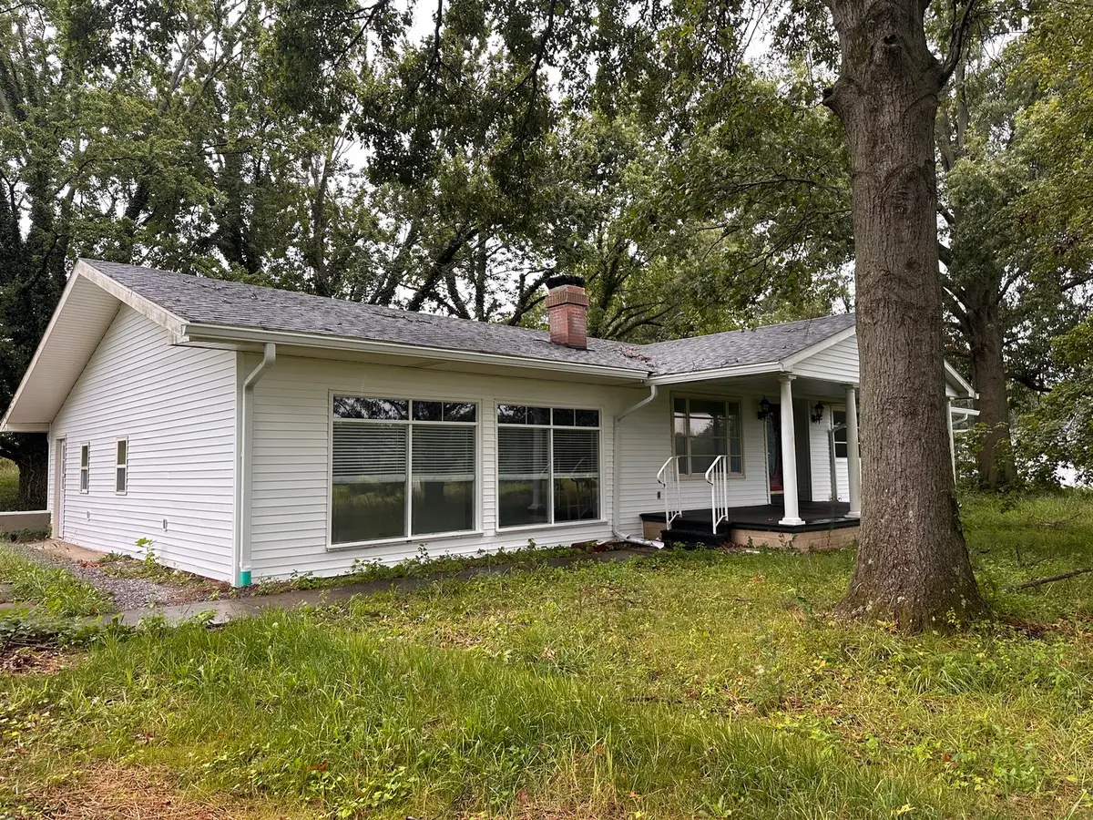 380 Golf Course Road, Eldorado, IL 62930 - #1
