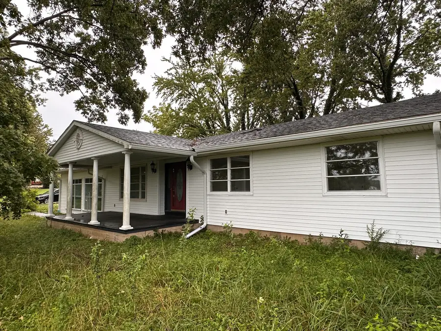 380 Golf Course Road, Eldorado, IL 62930 - #3