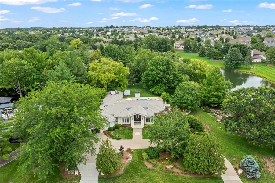 1304 Cross Creek Road, Mahomet, IL 61853 - #2