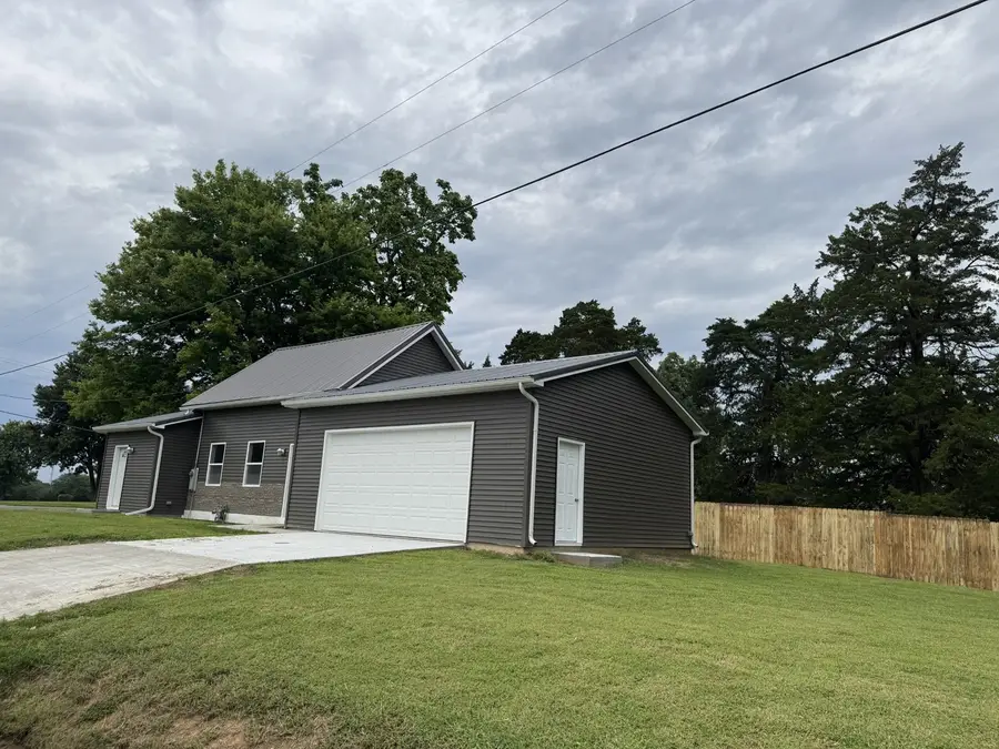 1503 Maas Road, Quincy, IL 62305 - #2