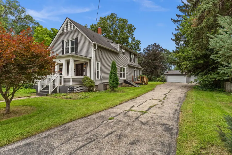 749 N Van Buren Street, Batavia, IL 60510 - #2