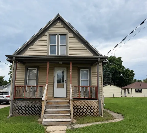 714 E 8th Street, Kewanee, IL 61443