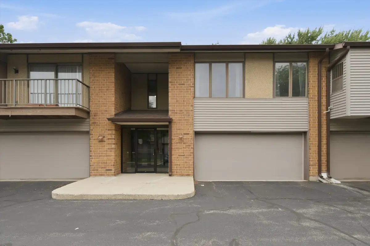 Address Withheld By Seller, Elk Grove Village, IL 60007 - #1