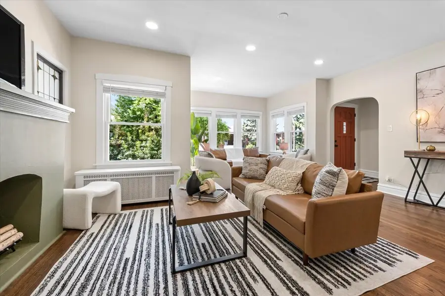 Address Withheld By Seller, Chicago, IL 60630 - #2