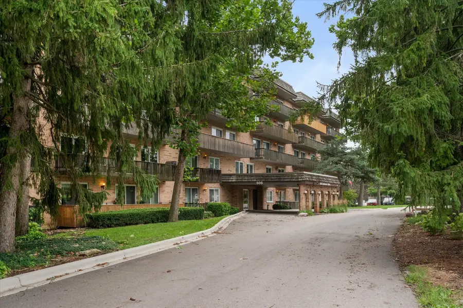 505 Redondo Drive #504, Downers Grove, IL 60516 - #2