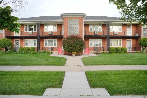 1427 Homestead Road #E, La Grange Park, IL 60526